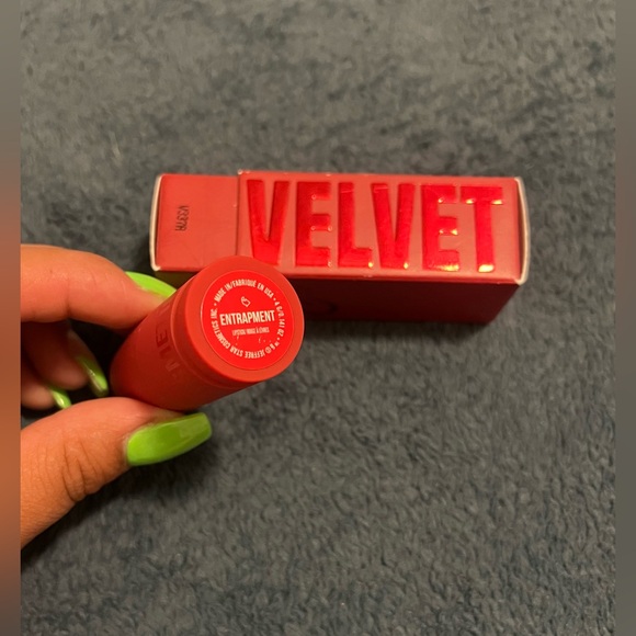 Jeffree star velvet trap lipstick - Picture 4 of 5